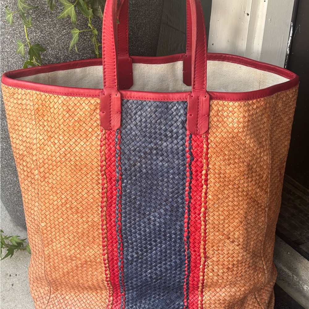 Old Money Nantucket vibes! Lance New York Woven Leather Ribbon Floppy Tote Bag